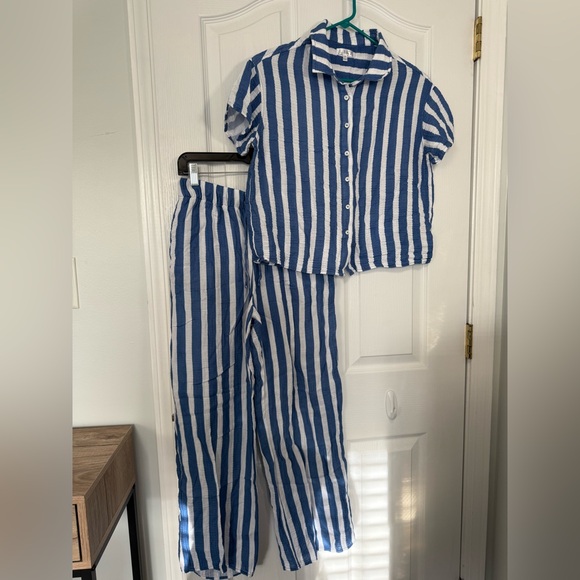 LAKE Other - LAKE Women's Blue and White Striped Pajama XS Set